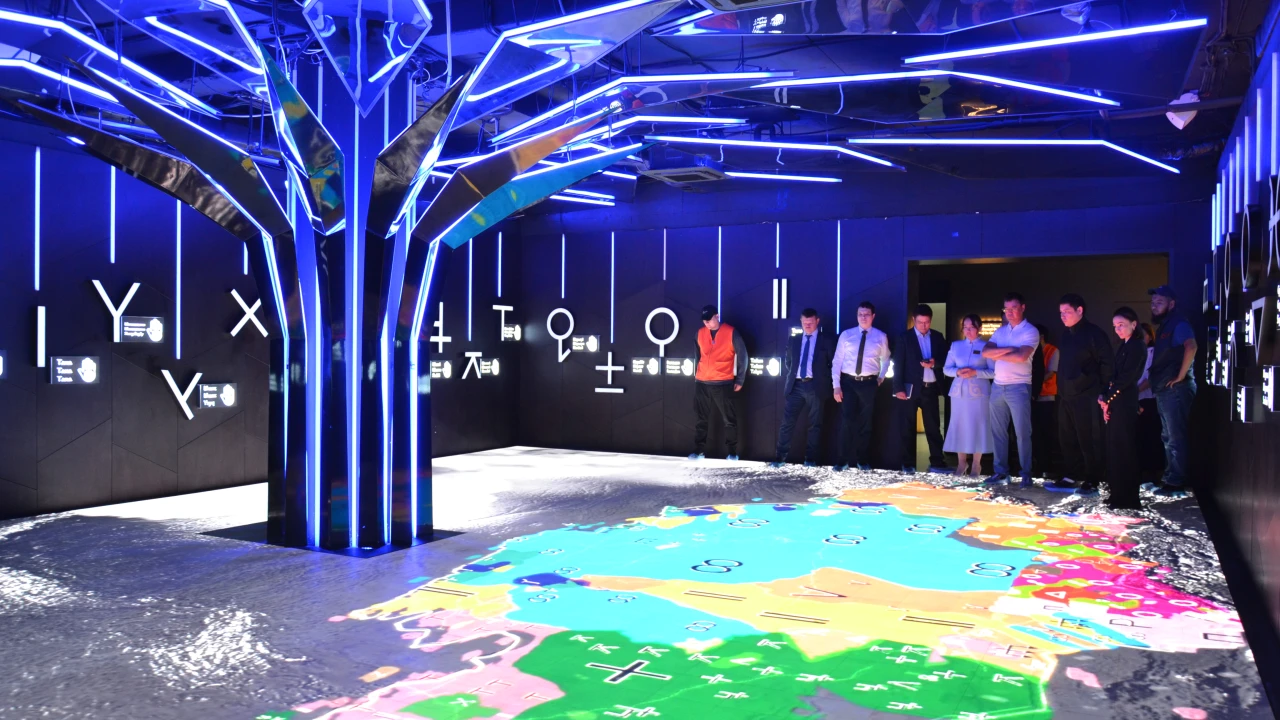 Абылай хан алаңындағы мультимедиялық интерактивті кешенге барудың 3 себебі. 